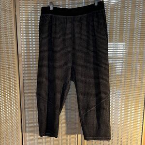 Nike DriFit Baggy Brown & black cropped yoga pants XL